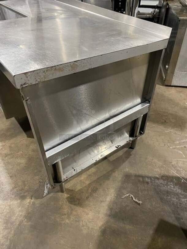 Commercial Electric Powered Single Well Food Warmer Serving Station! With Storage Space Underneath! All Stainless Steel! On Legs! SN: 1111150001569 208/240V 60HZ 1 Phase - Image 2 of 8