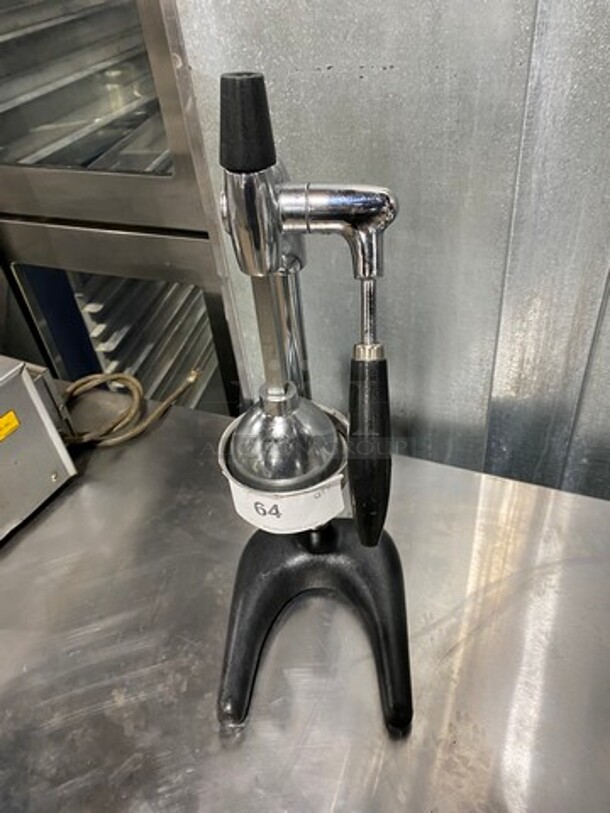 Countertop Manual Citrus Juicer! - Image 1 of 6