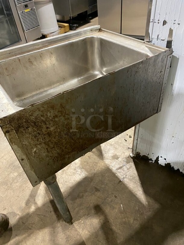 All Stainless Steel Under The Bar Sink! On Legs! - Image 4 of 6