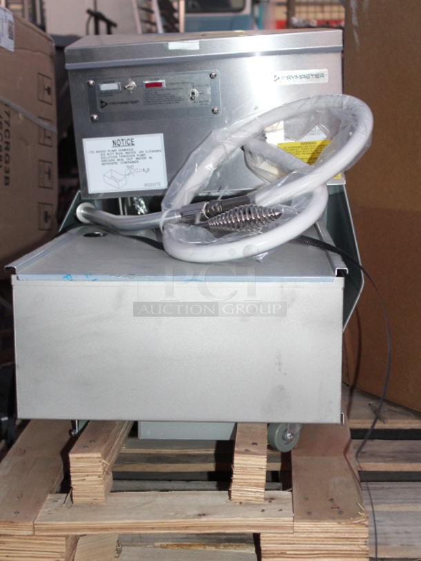 BRAND NEW SCRATCH & DENT! Frymaster PF80R 80 lb. Portable Fryer Oil Filter with Reversible Pump - 120V, 1/3 hp. Unit is dented on the left and right side panels. S/N: 2405YA0036 17-1/4x30-1/4x24-3/4 - Image 9 of 11