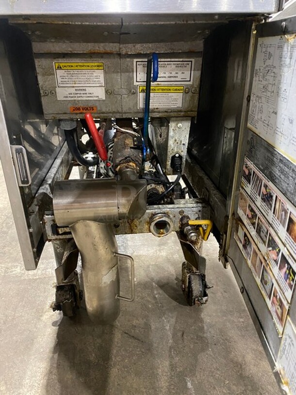 Pitco Soltice Series Electric Powered Deep Fat Fryer! w/ Digital Control -Electric Powered! 208V! 3phase! MN:SFSE14-8
SN EO8FE022897! On casters!  - Image 7 of 9