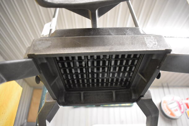 Nemco Metal Commercial Countertop Lettuce Head Cutter. 13x20x20 - Image 5 of 6