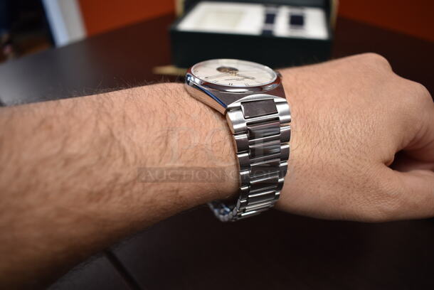 BRAND NEW IN BOX! Frederique Constant Geneve Men's Highlife Heartbeat Automatic FC-310S4NH6B Watch - Image 7 of 8