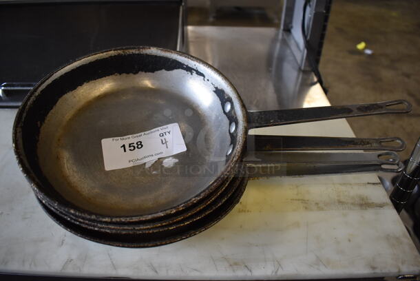 4 Metal Skillets. 18x10.5x2. 4 Times Your Bid!