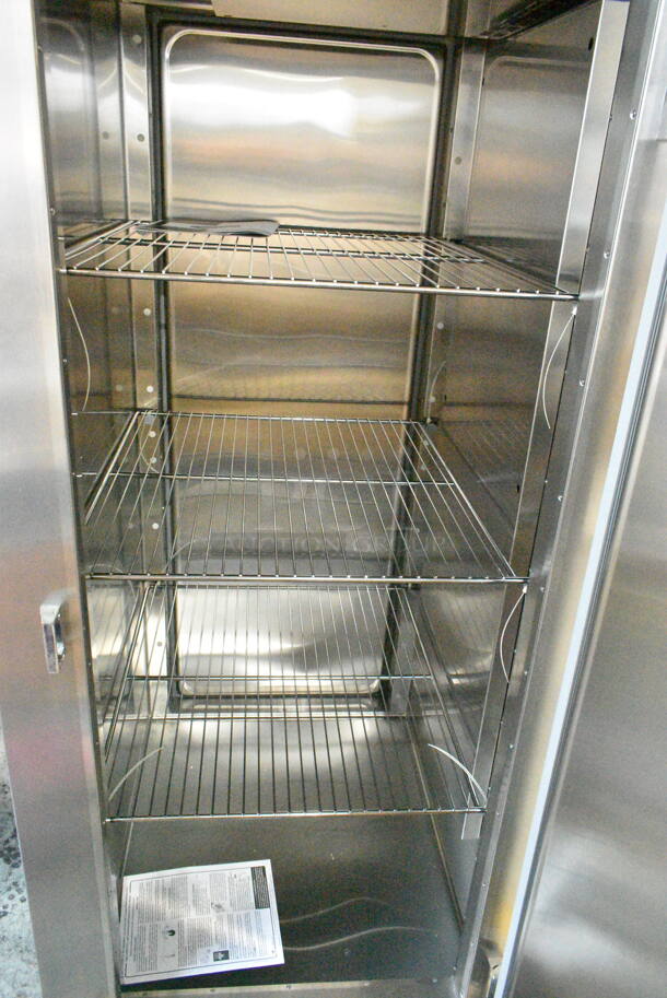 BRAND NEW! Traulsen RHT132WPUT-FHS Stainless Steel Commercial Single Door Reach In Cooler. 115 Volts, 1 Phase.  Tested and Working! - Image 5 of 10