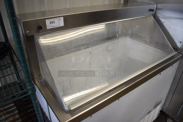 Metal Commercial Ice Cream Dipping Cabinet. 46.5x27x51. Tested and Working! - Image 3 of 5