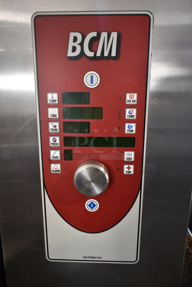 Blodgett BCM-101/K1.10 Stainless Steel Commercial Electric Powered Combi Convection Oven on Pan Rack w/ Commercial Casters. 208 Volts, 3 Phase.  - Image 5 of 11