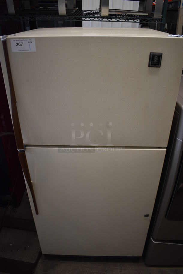 General Electric Cooler Freezer Combo Unit. 30.5x31x65. Tested and Powers On But Does Not Get Cold