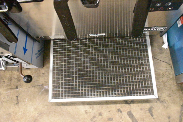 BRAND NEW SCRATCH AND DENT! Narvon NSSM3 Stainless Steel Triple 3 Gallon Pourover Granita / Slushy / Frozen Beverage Dispenser. 115 Volts, 1 Phase. Tested and Working! - Image 9 of 10
