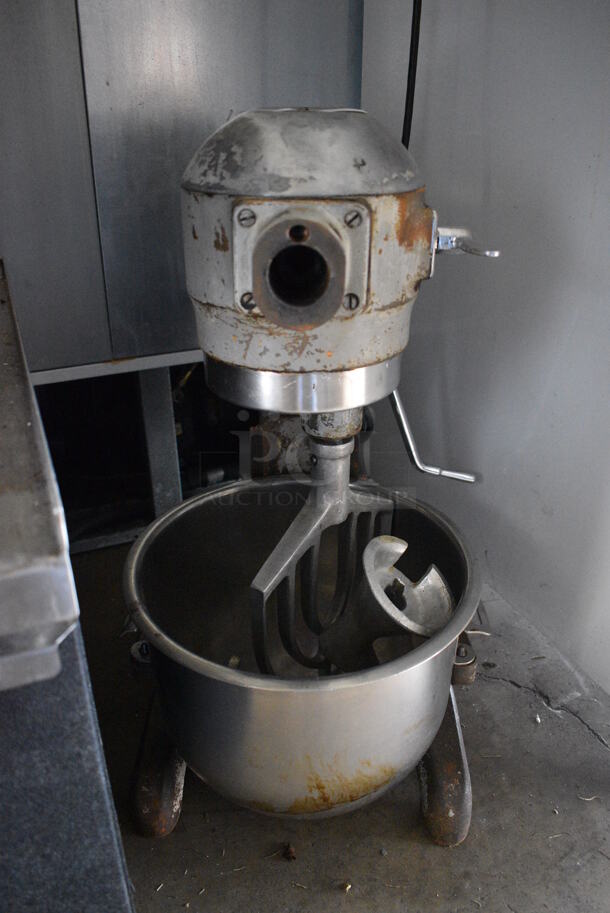 Hobart Model A-200 Metal Commercial Countertop 20 Quart Planetary Mixer w/ Metal Mixing Bowl, Paddle and Dough Hook Attachments. 115 Volts, 1 Phase. 16x19x30. Tested and Working! - Image 3 of 6