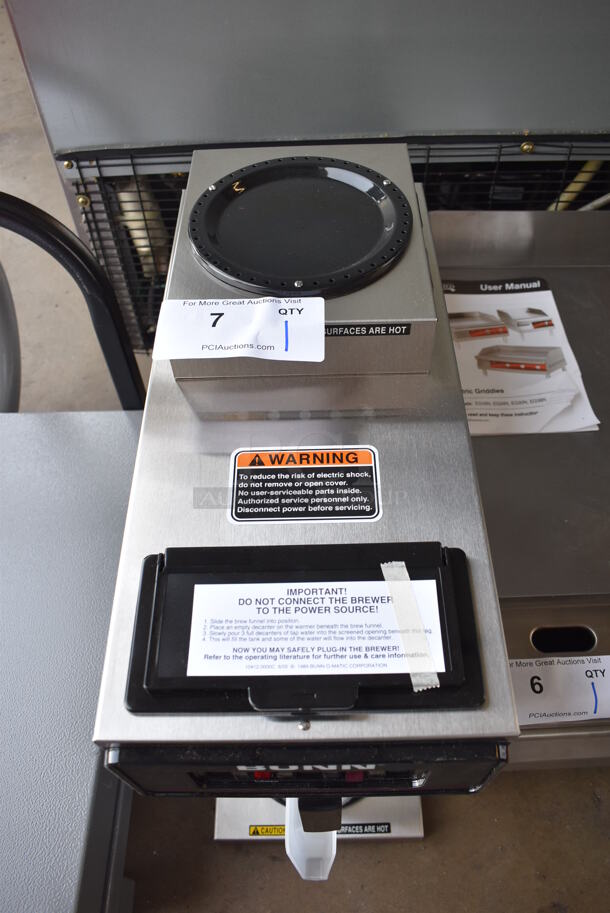 BRAND NEW SCRATCH AND DENT! Bunn VP17-2 Stainless Steel Commercial Countertop Low Profile Pourover 2 Burner Coffee Machine w/ Poly Brew Basket and Pitcher. 120 Volts, 1 Phase. 8x18x19. Tested and Working! - Image 4 of 6