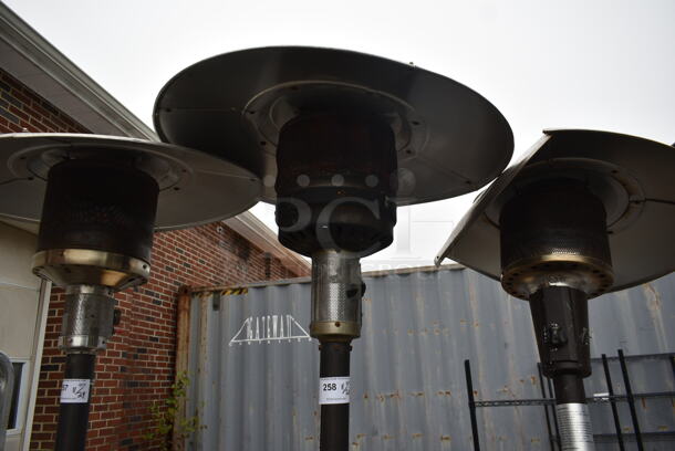Metal Floor Style Propane Gas Powered Patio Heater. - Image 2 of 6