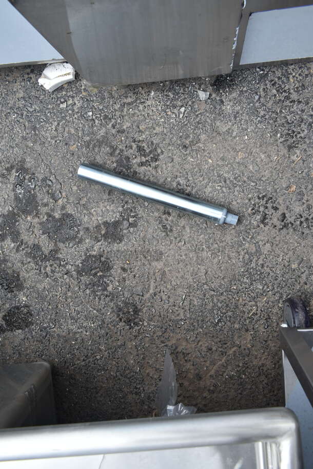 BRAND NEW SCRATCH AND DENT! Stainless Steel Single Bay w/ 1 Leg. - Image 4 of 5