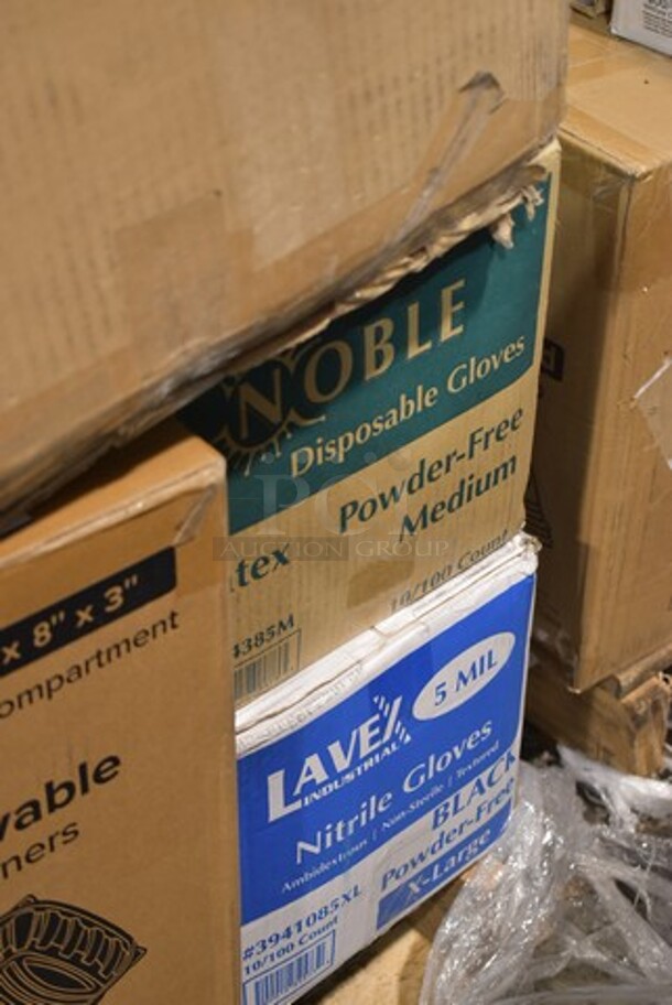 PALLET LOT of 25 BRAND NEW Boxes Including 2 Box 500TO883 Choice 8" x 8" x 3" Microwaveable 1-Compartment Black / Clear Plastic Hinged Container - 100/Case, 2 Box 795PTOBK3 Choice 7 3/4" x 5 1/2" x 2 1/2" Black Microwavable Folded Paper #3 Take-Out Container - 200/Case, 500TW14 Choice 14 oz. Translucent Thin Wall Plastic Cold Cup - 1000/Case, 966UPWIDEB1 OneUp by Choice White 1-Ply Wide Interfold 6 1/2" x 8 1/2" Dispenser Napkin - 6000/Case, 3941085XL Lavex Powder-Free Disposable Nitrile Black 5 Mil Thick Textured Gloves - Extra Large - 1000/Case, 4385M Noble Products White Powder-Free Disposable Latex Gloves for Foodservice - Medium - 1000/Case, Cambro UPCS400131 Ultra Pan Carrier® S-Series Dark Brown Front Loading Insulated Food Pan Carrier with Menu Clip / Pocket - Holds 6 Pans, 999RP10BKSS Visions Wave 10" Black Plastic Plate - 18/Pack, 2 Box 600BDR42 Regency 42" Stainless Steel Underbar Mount Beer Drip Tray. 25 Times Your Bid! - Image 4 of 12