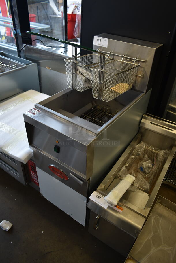 BRAND NEW SCRATCH AND DENT! 2022 Avantco 177EF40B Stainless Steel Commercial Floor Style Electric Powered Deep Fat Fryer w/ 2 Metal Fry Baskets. 208 Volts, 1 Phase. - Image 2 of 8