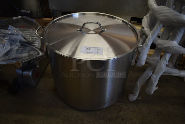 BRAND NEW SCRATCH AND DENT! Stainless Steel Stock Pot w/ Lid.