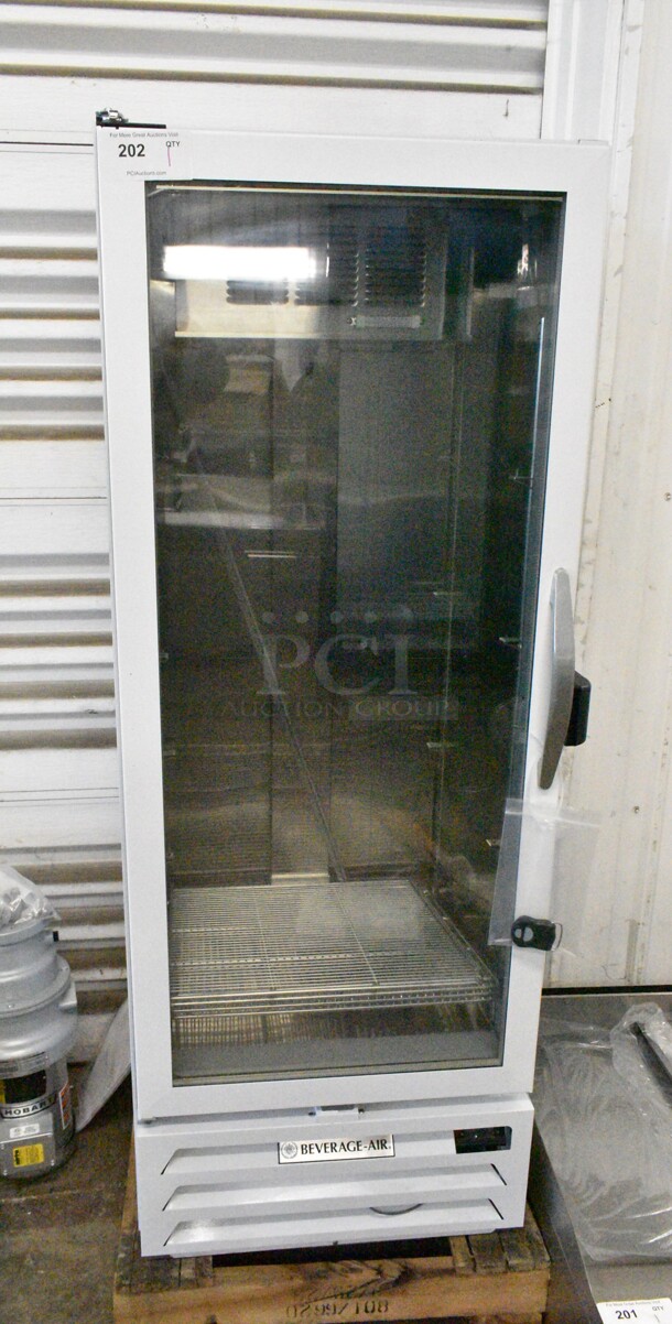 BRAND NEW SCRATCH AND DENT! Beverage Air MMF12HC-1-WS-18-IQ MarketMax 24" White Glass Door Merchandiser with Stainless Steel Interior, Left-Hinged Door, and Electronic Smart Door Lock. 115 Volts, 1 Phase. Tested and Working! - Image 2 of 10