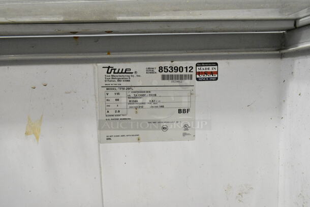 True TFM-29FL Metal Chest Freezer Merchandiser. Right Door Does Not Move. 115 Volts, 1 Phase. Tested and Working! - Image 6 of 6