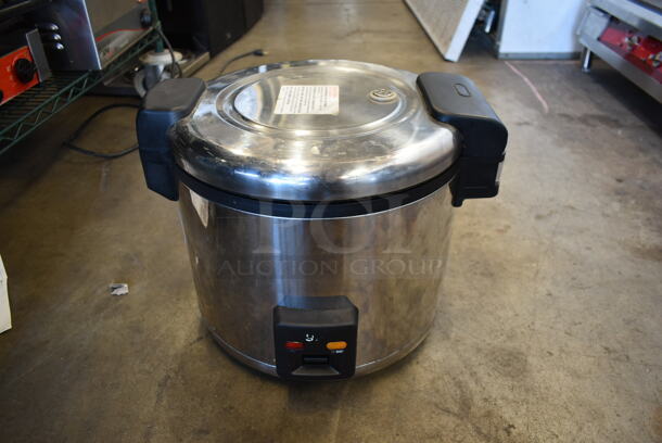 CFXB-180B Stainless Steel Commercial Countertop Rice Cooker. 110-120 Volts, 1 Phase. Tested and Does Not Power On - Image 1 of 8