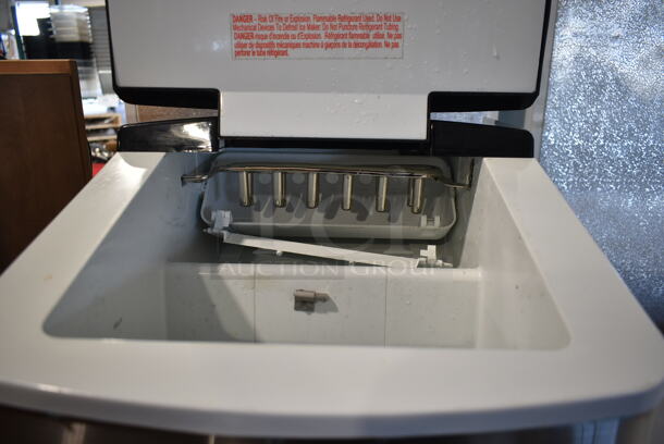 New Air AI-215SS Stainless Steel Commercial Countertop Ice Maker. 115 Volts, 1 Phase. - Image 4 of 6