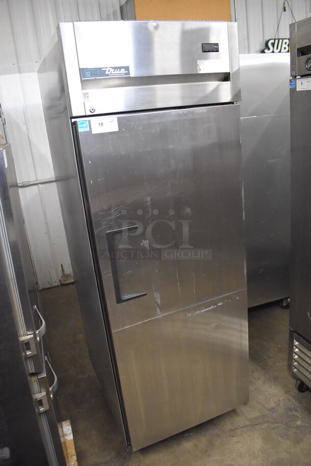 2018 True TG1R-1S-HC ENERGY STAR Stainless Steel Commercial Single Door Reach In Cooler w/ Poly Coated Racks on Commercial Casters. 115 Volts, 1 Phase. 29x35x83. Tested and Working! - Image 2 of 7