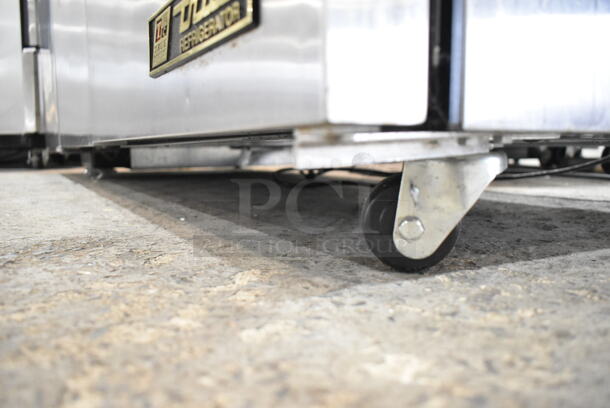 True TSSU-72-18 Stainless Steel Commercial Sandwich Salad Prep Table Bain Marie Mega Top on Commercial Casters. 115 Volts, 1 Phase. Tested and Working! - Image 4 of 8