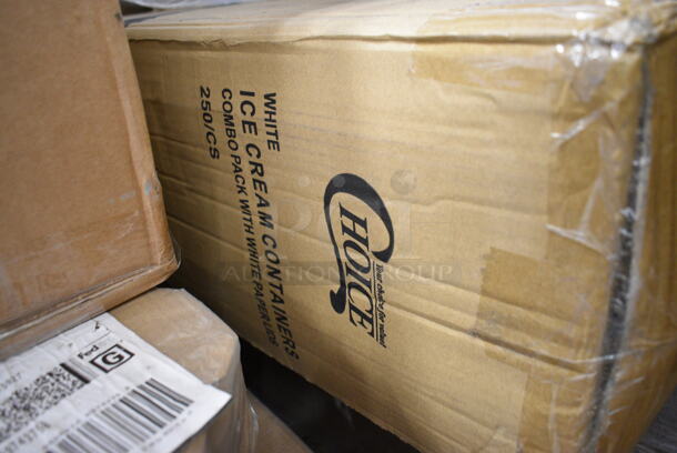 PALLET LOT of 25 BRAND NEW Boxes Including 130HCUTFWR Visions Individually Wrapped White Heavy Weight Plastic Fork - 1000/Case, 394365XL Noble X Large Gloves, Choice 3000 Ft Cling Film, 4 Box Lavex Guest Towels, 129MCR32B Choice 32 oz. Black Round Microwavable Heavy Weight Container with Lid 7 1/4" - 150/Case, 395TO901 Choice Eco Take Out Boxes, 2 Box 500LFLAT Choice Clear Flat Lid with Straw Slot - 9, 12, 16, 20, and 24 oz. - 1000/Case, 130TRAY16 Visions Black PET Plastic 16" Thermoform Catering / Deli Tray - 25/Case, 760IC06W Choice 6 oz. White Paper Frozen Yogurt / Food Cup - 1000/Case. 25 Times Your Bid! - Image 3 of 12