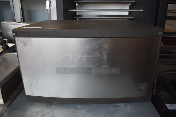 Manitowoc QY0284A Stainless Steel Commercial Ice Machine Head. 115 Volts, 1 Phase. 30x25x17 - Image 1 of 5