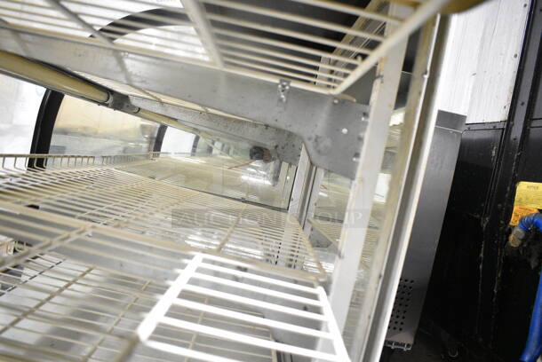 Metal Commercial Floor Style Dry Display Case Merchandiser.  - Image 4 of 6