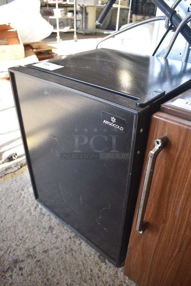Absocold AR248AB10R/L Metal Mini Cooler. 120 Volts, 1 Phase. 19x21x25. Tested and Does Not Power On - Image 3 of 6