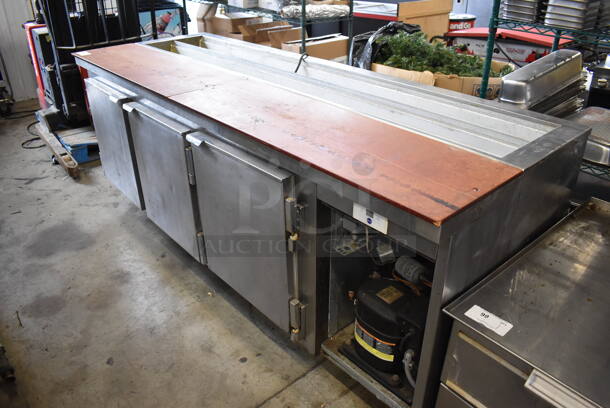 Kairak KBP-91S Stainless Steel Commercial Pizza Prep Table on Commercial Casters. 115 Volts, 1 Phase. 91x34x35.5. Tested and Working! - Image 3 of 8