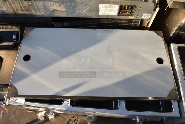 BRAND NEW SCRATCH AND DENT! 2024 ServIt 423EST3WSPB Stainless Steel Commercial Electric Powered 3 Bay Steam Table w/ Under Shelf. 120 Volts, 1 Phase. Tested and Working! - Image 4 of 8
