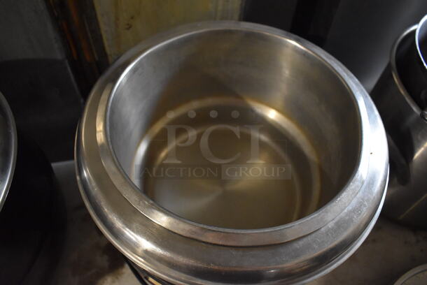 Avantco 177S600 Stainless Steel Commercial Countertop Soup Kettle Food Warmer. 110 Volts, 1 Phase. 17x17x15. Tested and Working! - Image 5 of 8