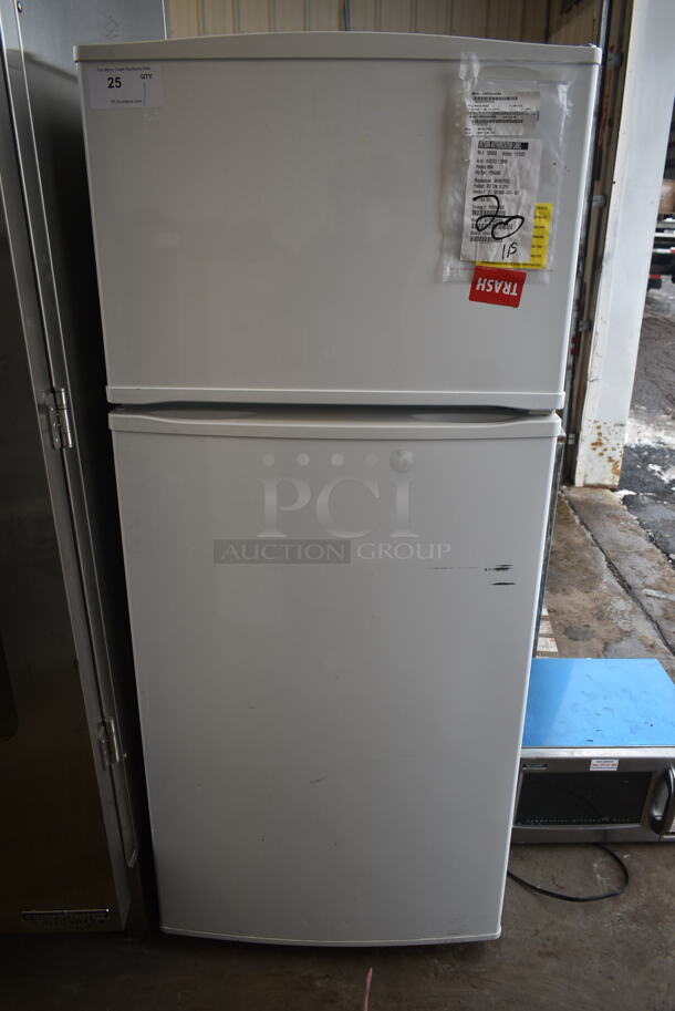 Whirlpool WRT346SFDW Metal Cooler Freezer Combo. 115 Volts, 1 Phase. Tested and Powers On But Does Not Get Cold