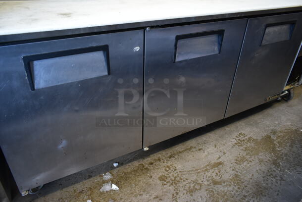True TPP-93 Stainless Steel Commercial Pizza Prep Table. 115 Volts, 1 Phase. Tested and Working! - Image 3 of 10