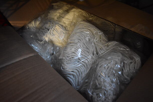 12 BRAND NEW IN BOX! Mop Heads. 12 Times Your Bid!