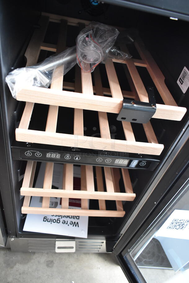BRAND NEW SCRATCH AND DENT! AvaValley 342WRC32DZ Stainless Steel Dual Temperature Full Glass Door Commercial Wine Cooler Merchandiser. 115 Volts, 1 Phase. Tested and Working! - Image 3 of 4