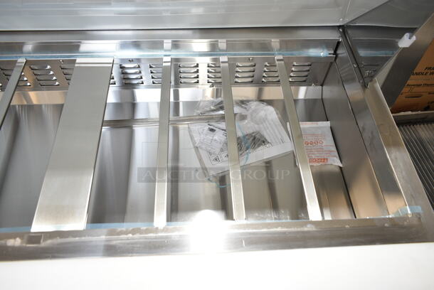 BRAND NEW SCRATCH AND DENT! 2023 Avantco 178SSPT60MHC  60" 2 Door Mega Top Stainless Steel Refrigerated Sandwich Prep Table on Commercial Casters. 115 Volts, 1 Phase. Tested and Working! - Image 5 of 9
