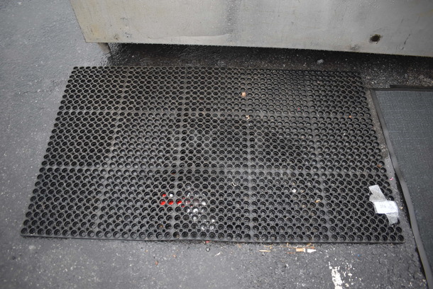 Black Anti Fatigue Floor Mat. 36.5x61 - Image 1 of 3