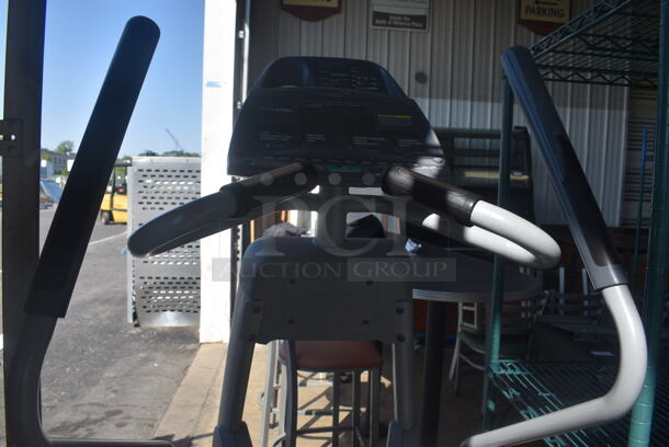 Precor EFX556i Elliptical. 115 Volts, 1 Phase. - Image 6 of 6