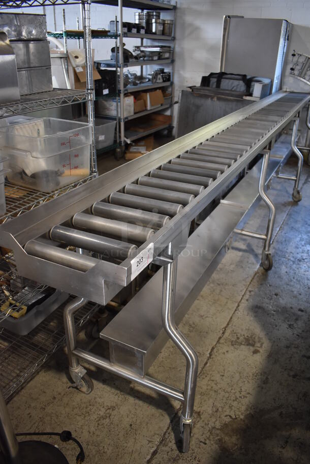 ALL ONE MONEY! Lot of RSR16 16' Food Service Conveyor Belt w/ Electrical Raceway on Commercial Casters and Extra Curve Piece. Goes GREAT w/ Lot #1! 120/208 Volts, 3 Phase. 192x23x38, 12x55x3 - Image 2 of 11