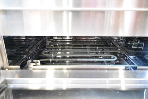 BRAND NEW SCRATCH AND DENT! Avantco 177DPO18S Stainless Steel Commercial Countertop Single Deck Countertop Pizza/Bakery Oven. 120 Volts, 1 Phase. Tested and Working! - Image 4 of 7