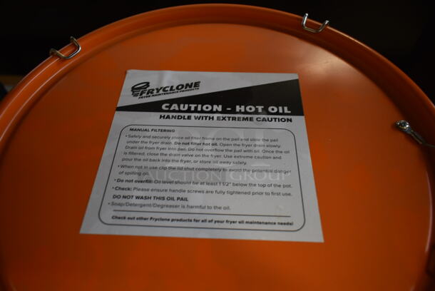 BRAND NEW SCRATCH AND DENT! Fryclone 259FOPN6GL 6.5 Gallon Orange Utility Oil Pail - Image 4 of 4