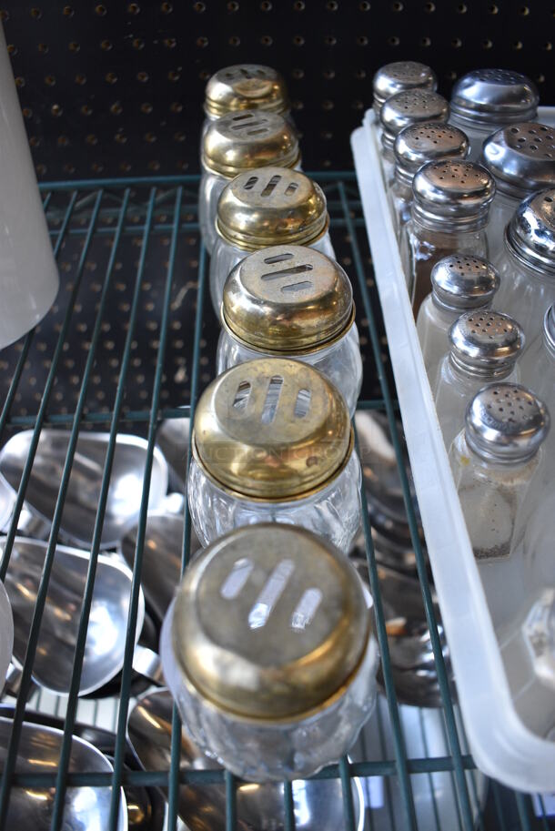 6 Glass Seasoning Shakers w/ Lids. 3x3x3.5. 6 Times Your Bid! - Image 2 of 3