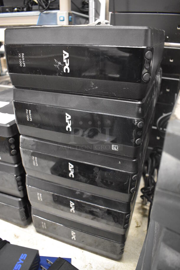 5 APC Back UPS; One XS 1000 and Four Pro 1000. 15x4x10. 5 Times Your Bid! - Image 3 of 4