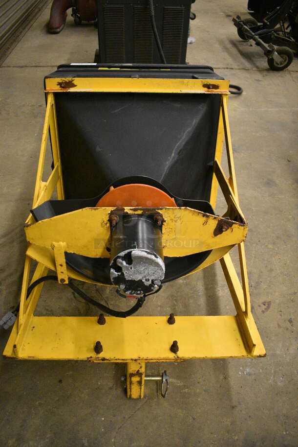 Meyer Metal Mini Spreader. (CSS) - Image 3 of 11