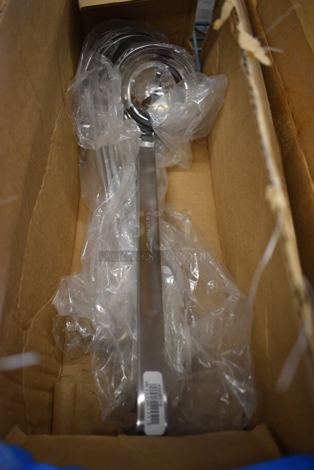 5 BRAND NEW IN BOX! Vollrath 6 oz Stainless Steel Ladles. 15