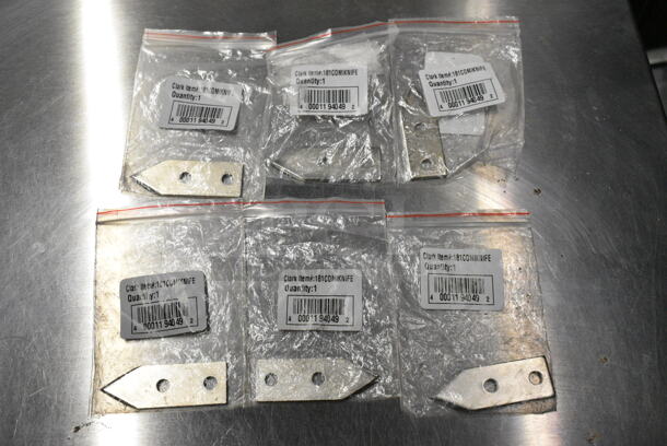 BRAND NEW SCRATCH AND DENT! Lot of Various Items Including 471BPRESS84 Choice 8" x 4" Wood Handle Bacon Press, 6 Garde 181COM1KNIFE Heavy Duty Manual Can Opener Knife, 19164910CAML RITZ® 64910 19" x 13" Camel Grass Cloth PVC Coated Placemat - 12/Pack.  - Image 4 of 8