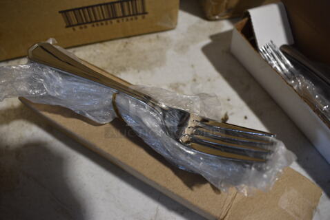 12 BRAND NEW! Stainless Steel Forks. 7.5". 12 Times Your Bid!