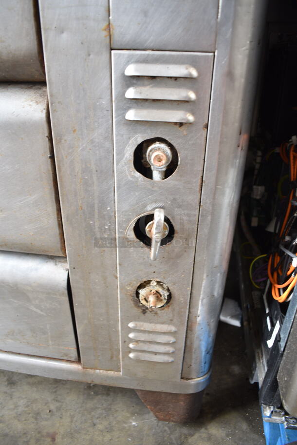 2 Blodgett 981-S Stainless Steel Commercial Natural Gas Powered 2 Deck Pizza Oven. 50,000 BTU. 2 Times Your Bid! - Image 4 of 10